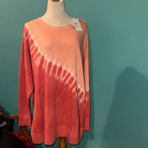 Sweatshirt - Picture 1 of 6